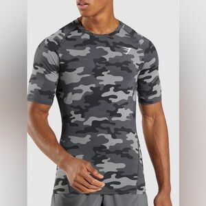 GYMSHARK mens size medium shirt